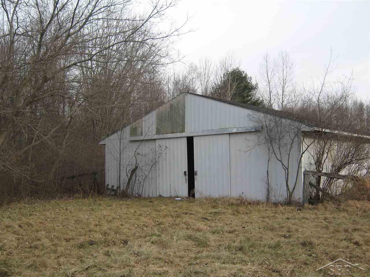 5567 McGrandy Road Bridgeport, MI 48722 - Photo 5 of 12