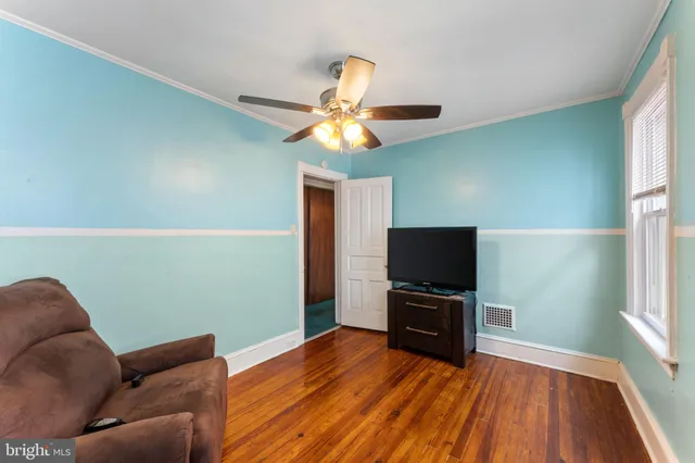 $182,000 | 17 Kern Street, Darby, PA 19023