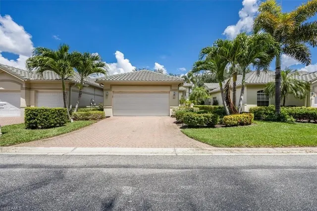 $599,500 | 913 Vistana Circle, Unit 7, Naples, FL 34119
