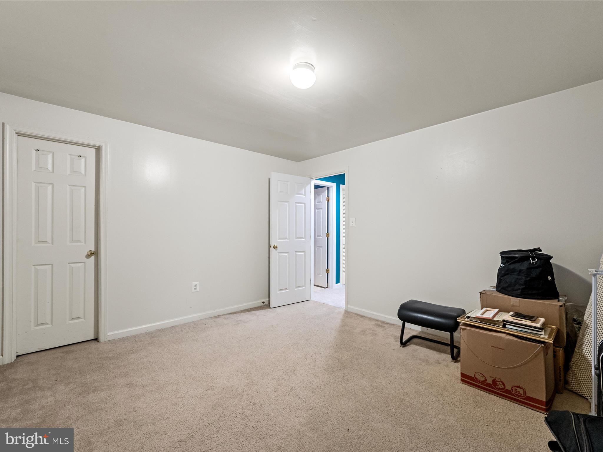 5540 Hobsons Choice Loop Manassas, VA 20112 - Photo 42 of 50 a living room with furniture