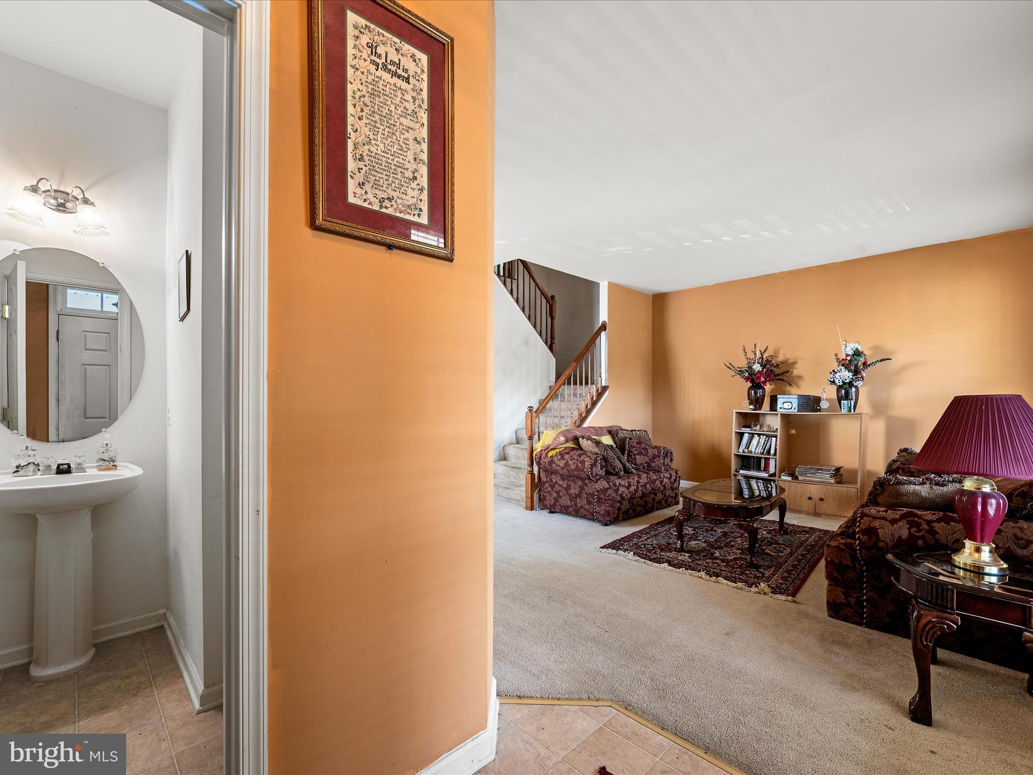 5540 Hobsons Choice Loop Manassas, VA 20112 - Photo 10 of 50 a view of a livingroom with storage and utility
