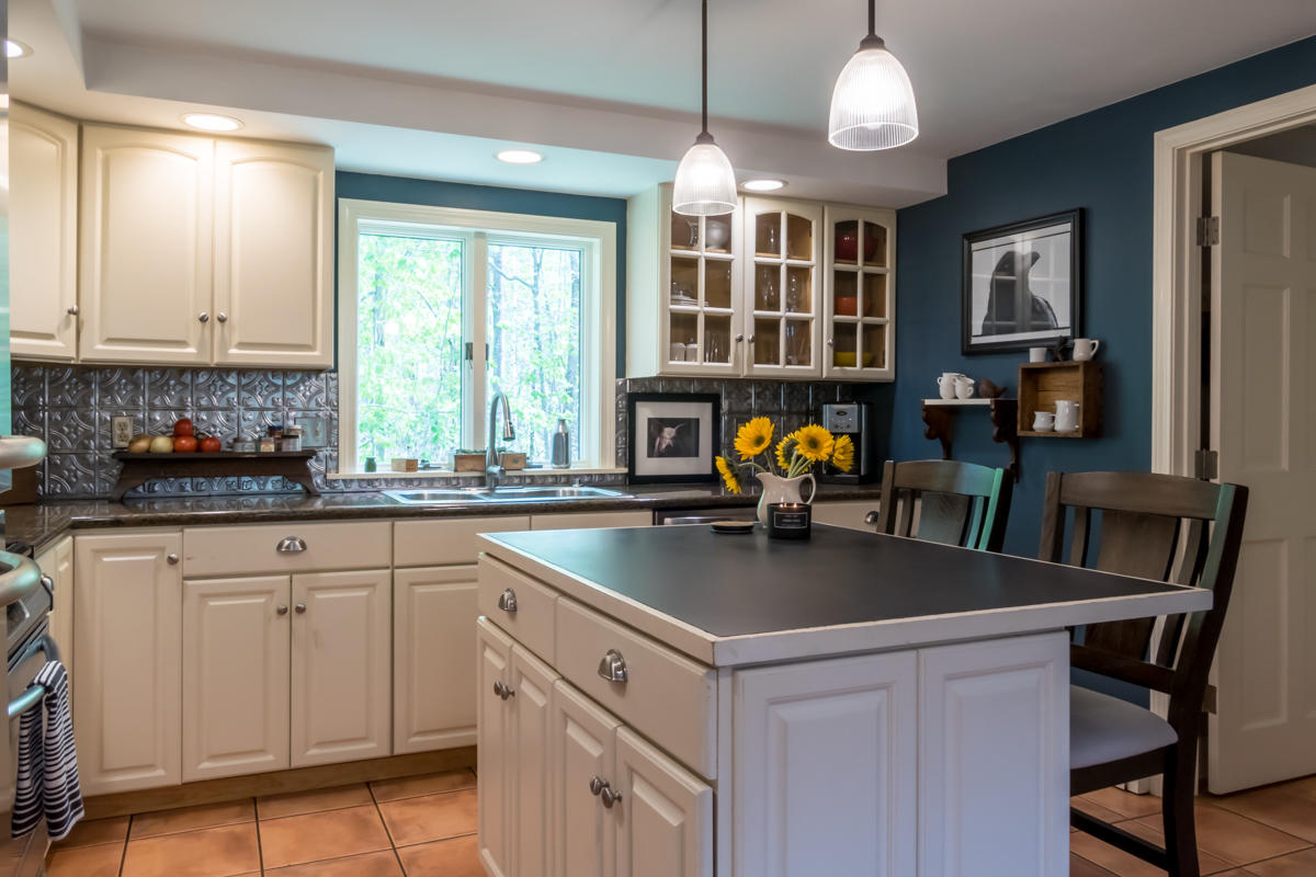 74 Quaker Ridge Road Durham, ME 04222 - Photo 5 of 53 9-Kitchen (2 of 6)