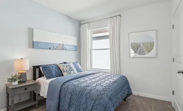 $2,250 | 32528 Weathered Oak Drive, Wesley Chapel, FL 33543