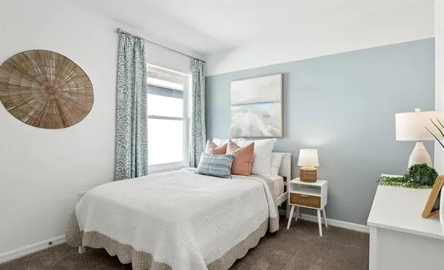 $2,250 | 32528 Weathered Oak Drive, Wesley Chapel, FL 33543