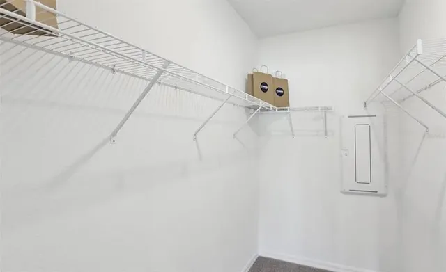 $2,250 | 32528 Weathered Oak Drive, Wesley Chapel, FL 33543