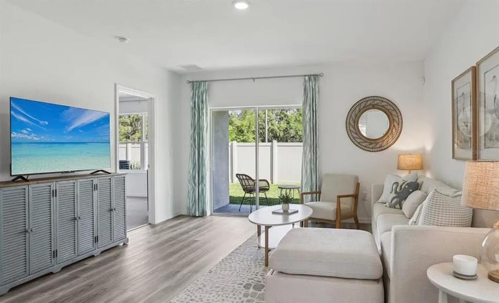 32528 Weathered Oak Drive Wesley Chapel, FL 33543 - Photo 4 of 18