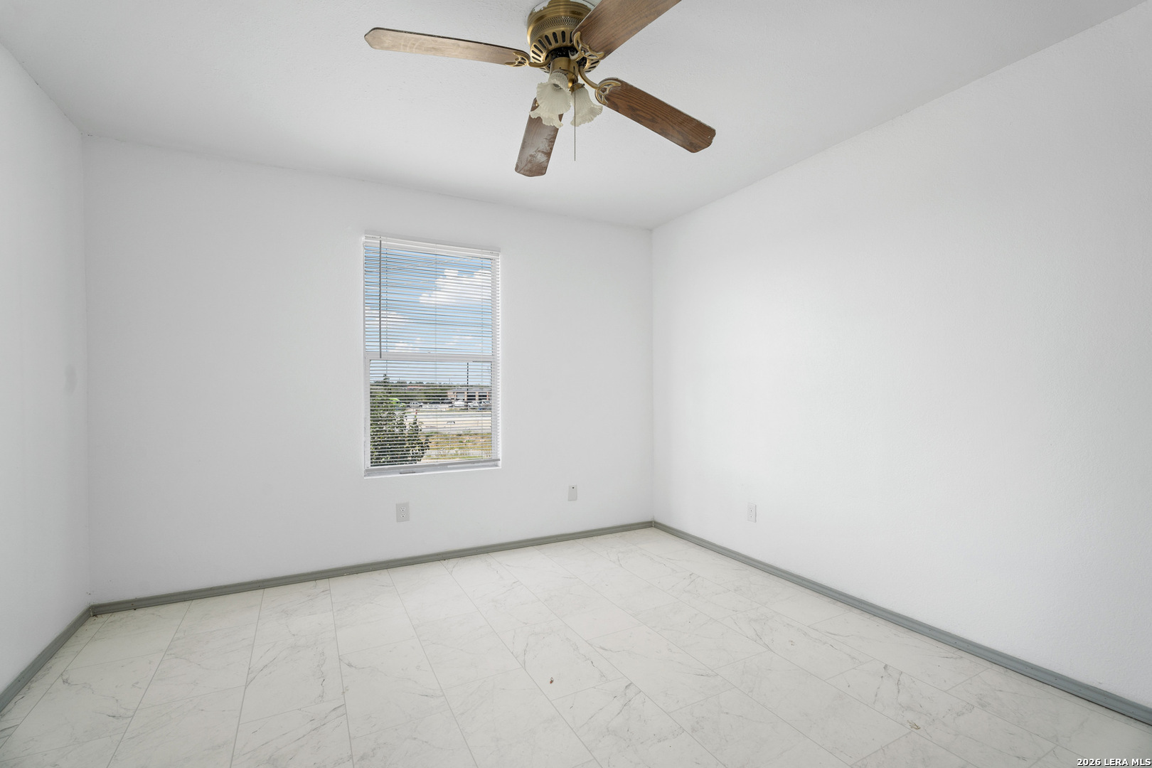 12160 Interstate 10 Converse, TX 78109 - Photo 16 of 26