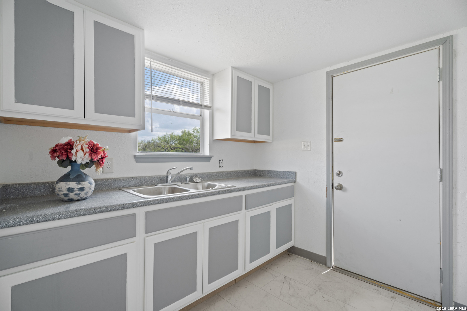 12160 Interstate 10 Converse, TX 78109 - Photo 10 of 26