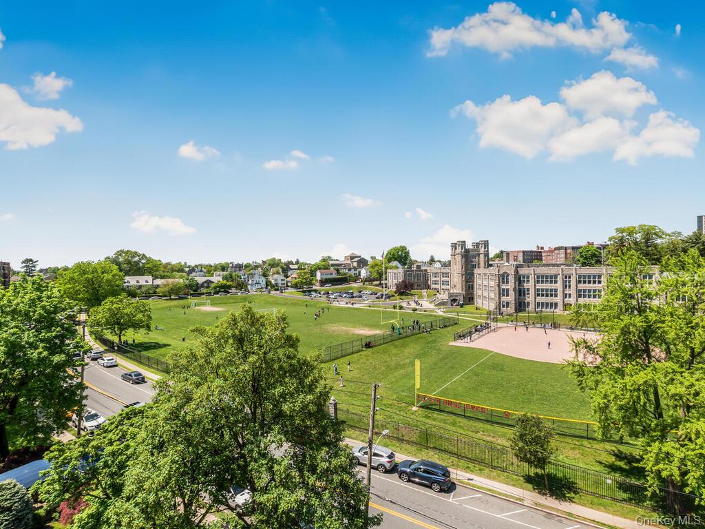 220 Pelham Road, Unit 5E New Rochelle, NY 10805 - Photo 24 of 27
