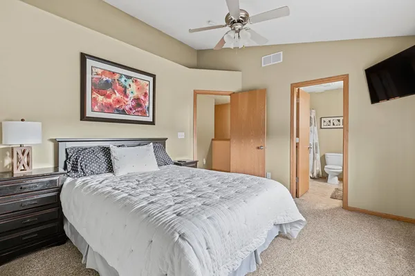 $248,500 | 1570 Savannah Circle, Unit A1, Davenport, IA 52807