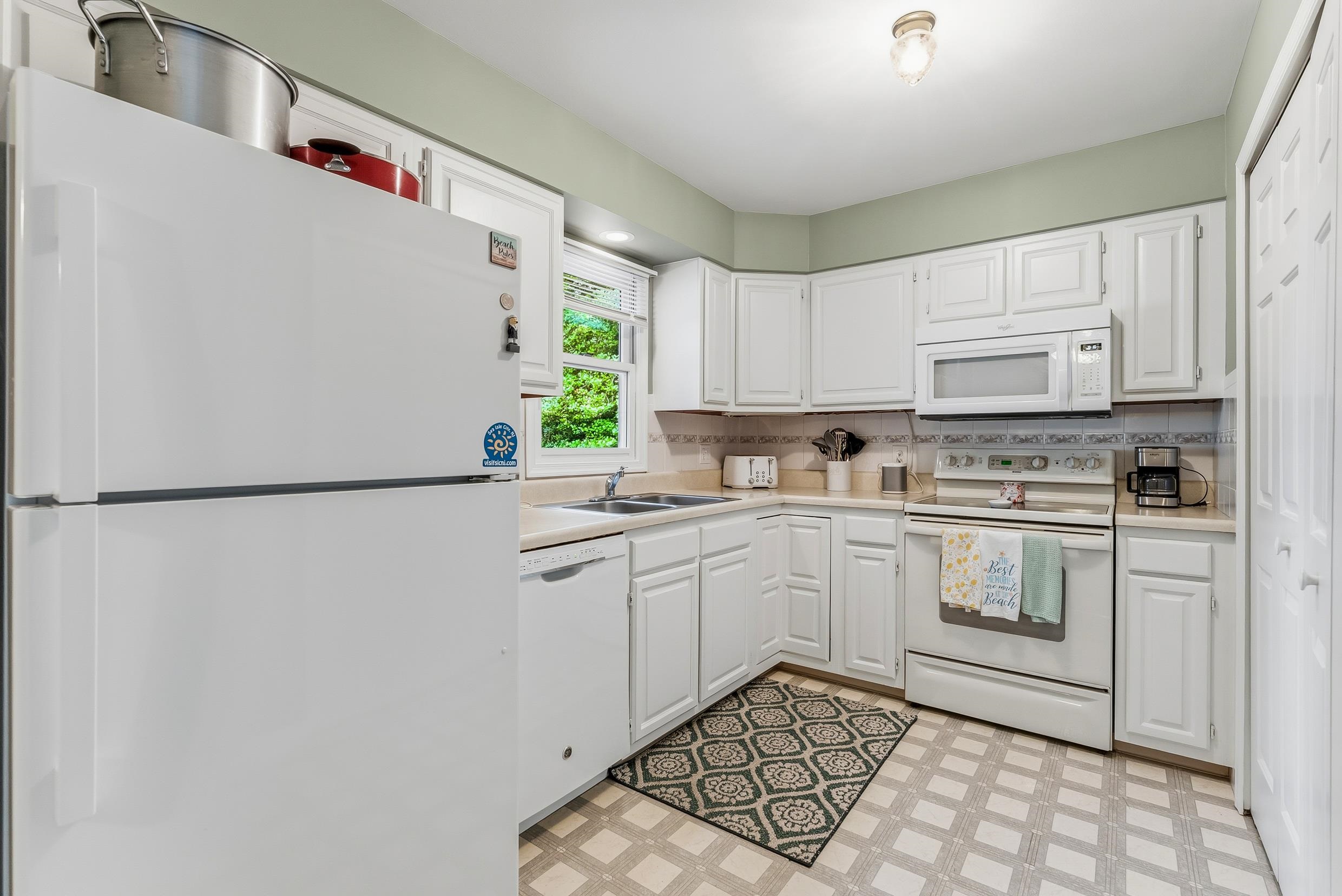 141 Woodbine Ocean View Road Ocean View, NJ 08230 - Photo 8 of 29