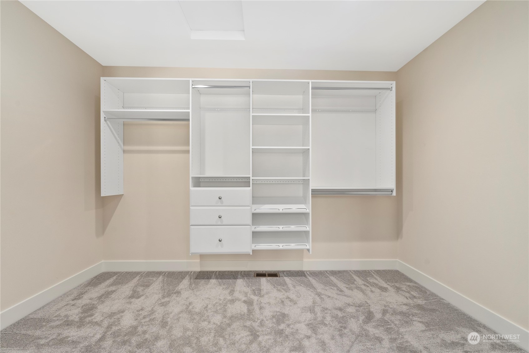 725 Edmonds Way Edmonds, WA 98020 - Photo 19 of 30 Gallery Image 19