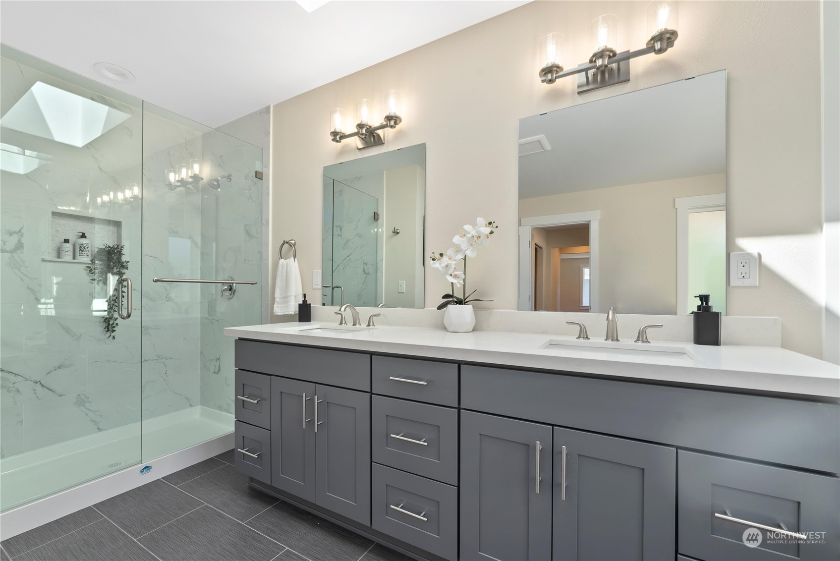 725 Edmonds Way Edmonds, WA 98020 - Photo 20 of 30 Gallery Image 20