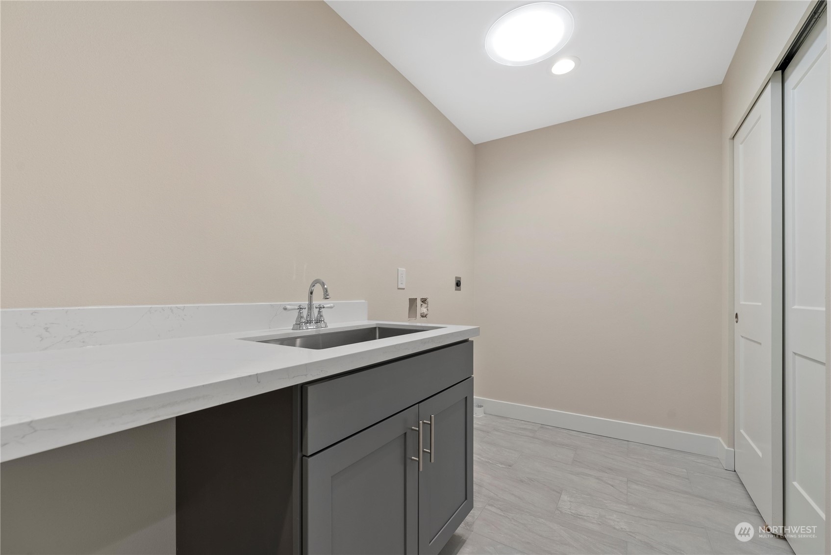 725 Edmonds Way Edmonds, WA 98020 - Photo 25 of 30 Gallery Image 25