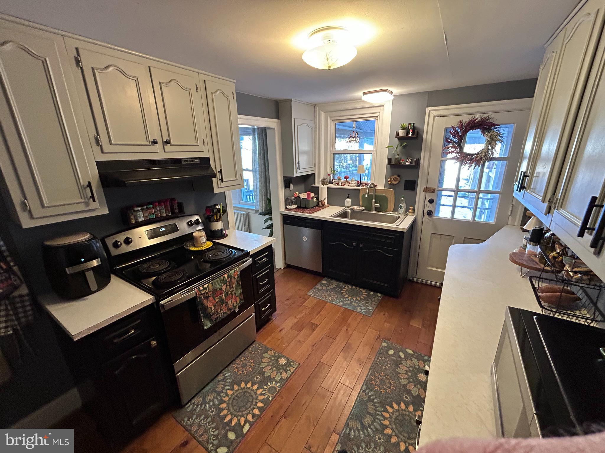 520 Ridge Street Lansdale, PA 19446 - Photo 9 of 19 Kitchen