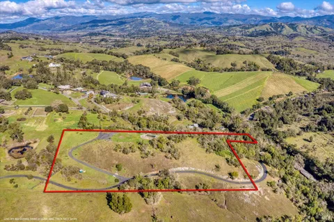 $1,750,000 | 10547 And 10443 Chalk Hill Road, Healdsburg, CA 95448