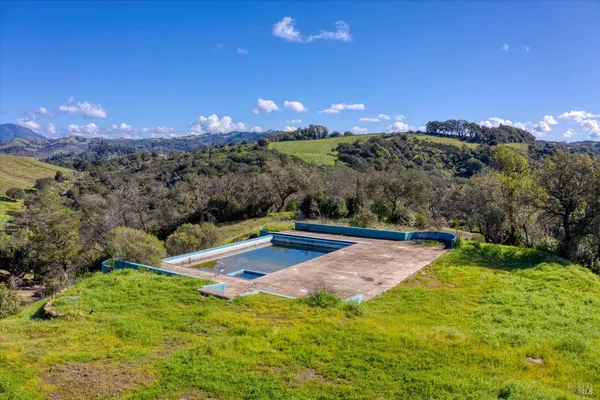 $1,750,000 | 10547 And 10443 Chalk Hill Road, Healdsburg, CA 95448