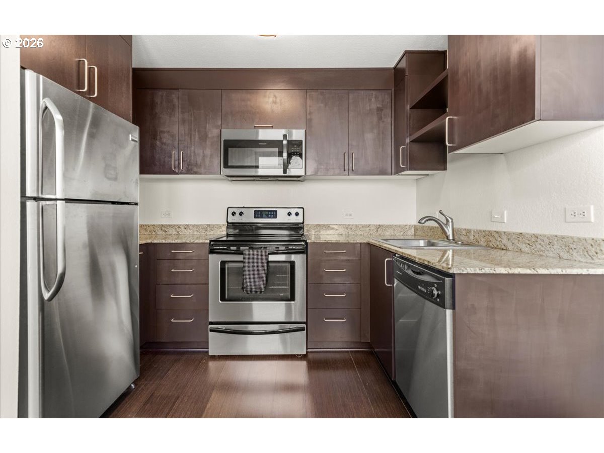 111 Southwest Harrison Street, Unit 4F Portland, OR 97201 - Photo 12 of 21 Gallery Image 12