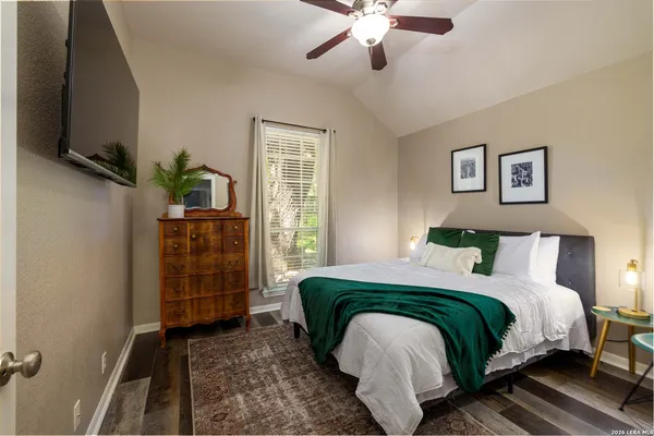 $2,300 | 1131 Flaming Oak Drive, New Braunfels, TX 78132