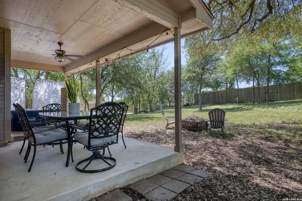 $2,300 | 1131 Flaming Oak Drive, New Braunfels, TX 78132
