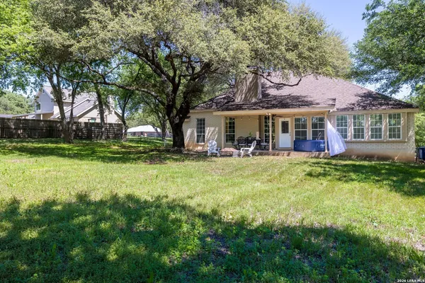 $2,300 | 1131 Flaming Oak Drive, New Braunfels, TX 78132