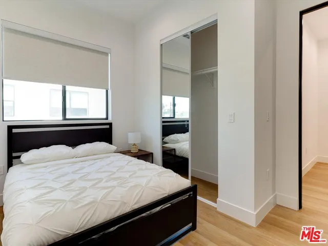 $5,195 | 2815 1/2 Redondo Boulevard, Los Angeles, CA 90016