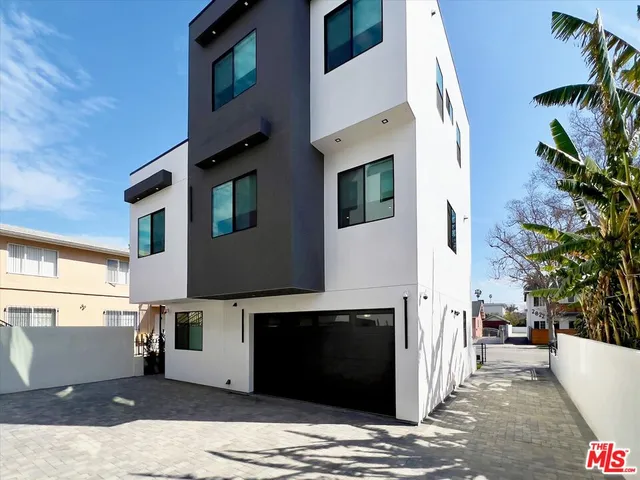 $5,195 | 2815 1/2 Redondo Boulevard, Los Angeles, CA 90016