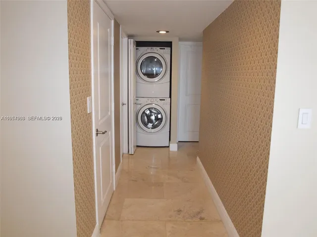 $5,500 | 1901 Brickell Avenue, Unit B1714, Miami, FL 33129