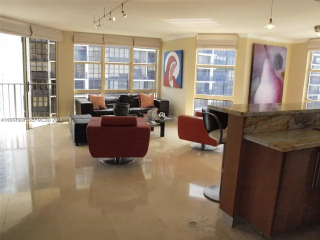 $5,500 | 1901 Brickell Avenue, Unit B1714, Miami, FL 33129