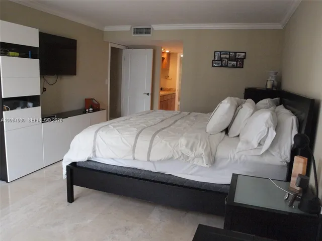 $5,500 | 1901 Brickell Avenue, Unit B1714, Miami, FL 33129