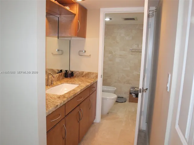 $5,500 | 1901 Brickell Avenue, Unit B1714, Miami, FL 33129