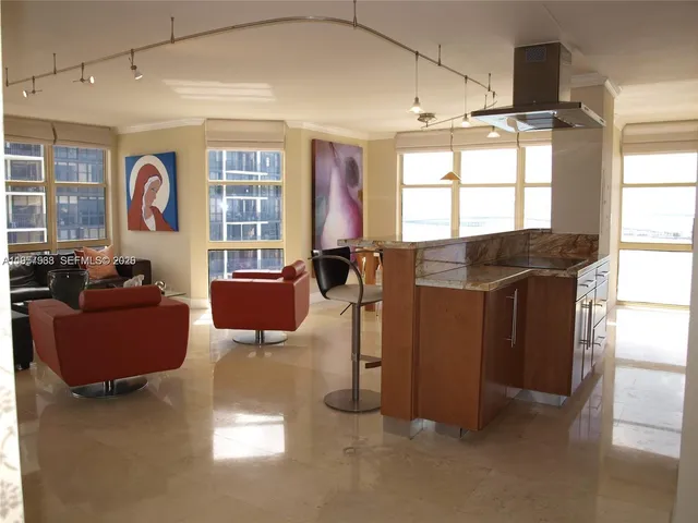 $5,500 | 1901 Brickell Avenue, Unit B1714, Miami, FL 33129