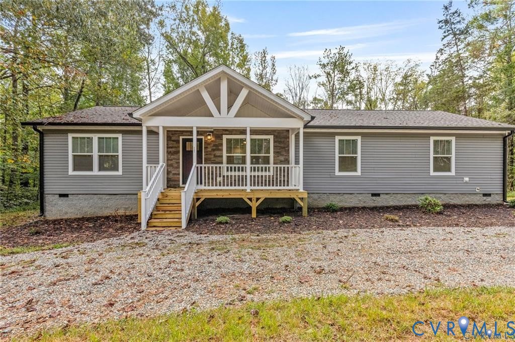 6584 Blenheim Road Powhatan, VA 23139 - Photo 2 of 31 Single story home featuring crawl space, covered p