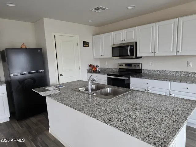 $1,650 | 817 West Caroline Street, Coolidge, AZ 85128