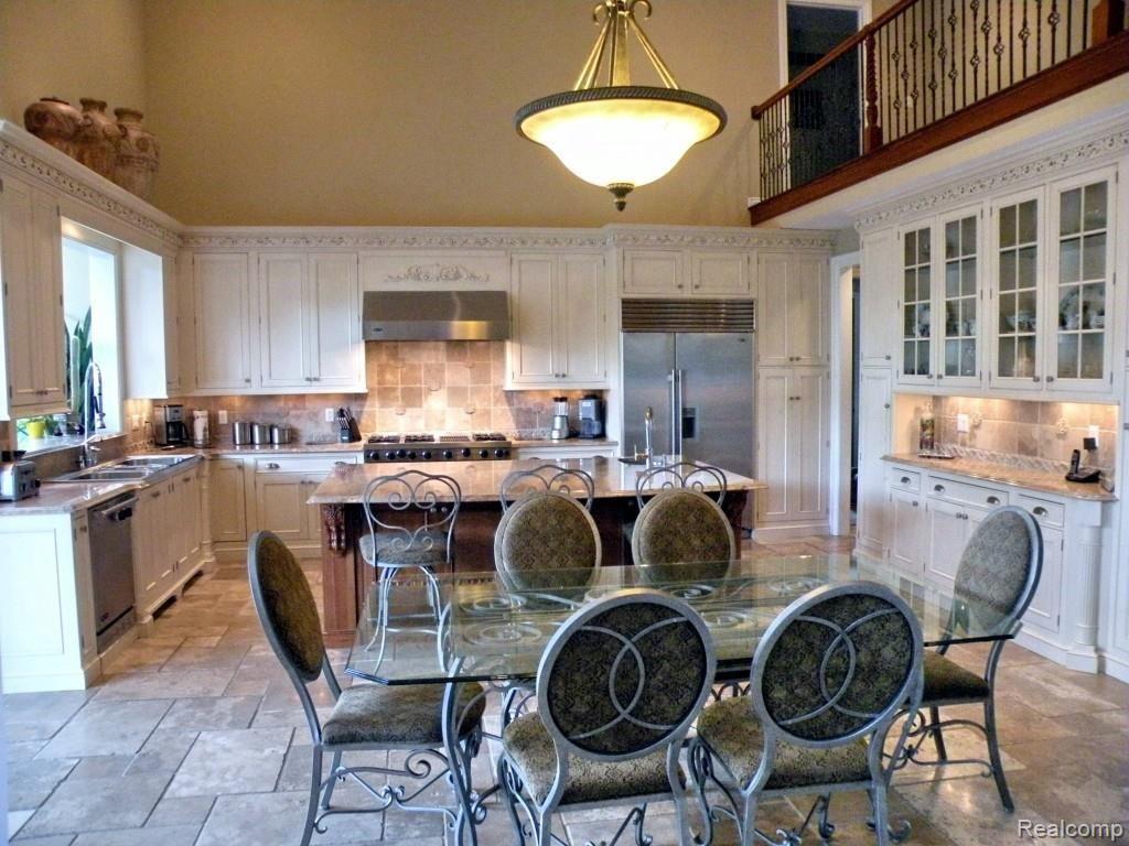 4607 Fawn Hill Court Rochester, MI 48306 - Photo 14 of 47 Kitchen - Breakfast Room