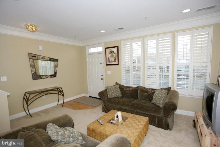 113 Bucksfield Road Gaithersburg, MD 20878 - Photo 13 of 26 Living Room #2