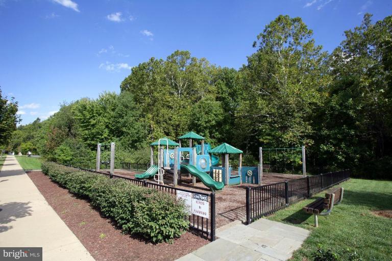 113 Bucksfield Road Gaithersburg, MD 20878 - Photo 18 of 26 Community Playground