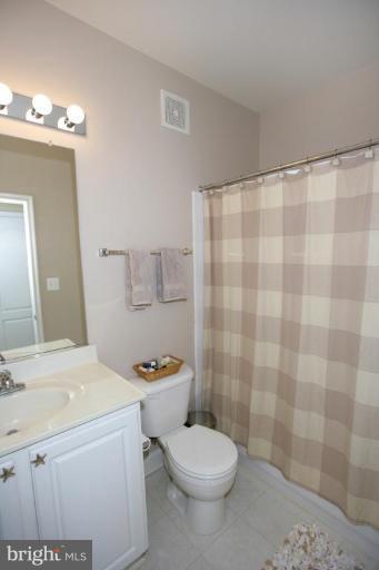 113 Bucksfield Road Gaithersburg, MD 20878 - Photo 3 of 26 Bath #2