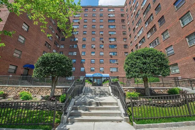 a view of a building with garden