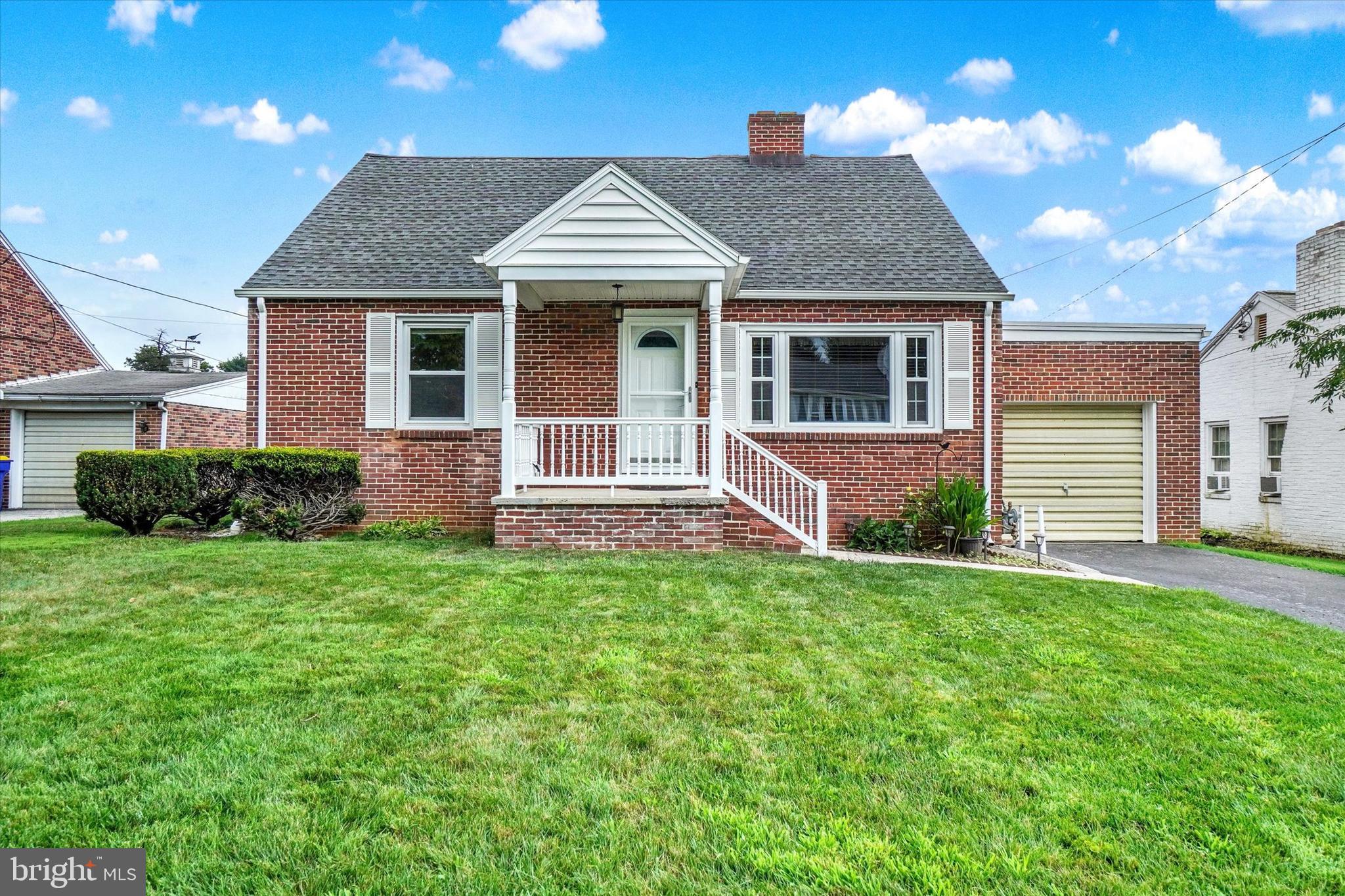 1129 Ruxton Road York, PA 17403 - Photo 1 of 30 Gallery Image 1