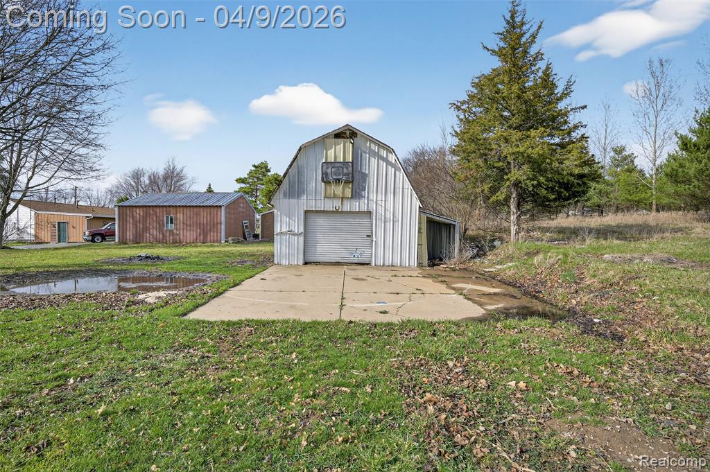 1405 Aiken Road Owosso, MI 48867 - Photo 44 of 48