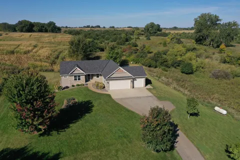 $470,000 | 7600 12th Street Northwest, Willmar, MN 56288