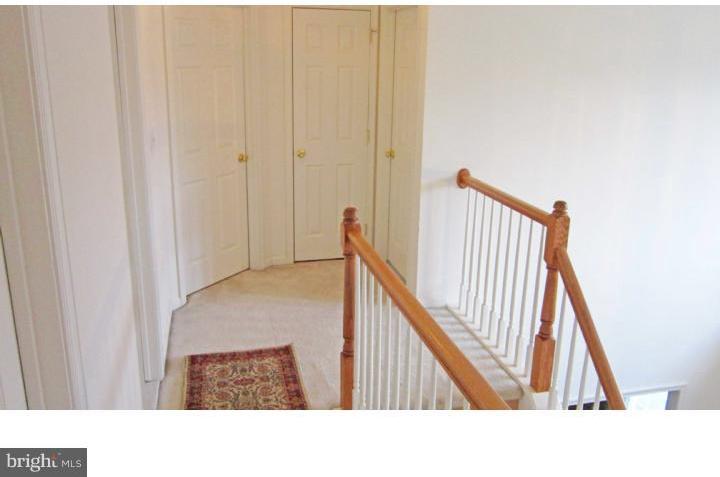 101 Angela Way Newark, DE 19702 - Photo 17 of 23 Hallway