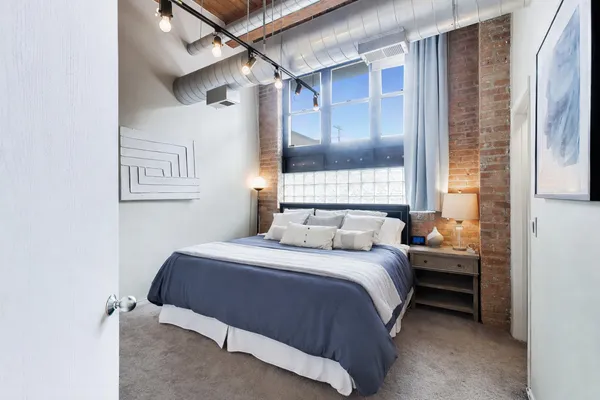 $399,900 | 1250 West Van Buren Street, Unit 1A, Chicago, IL 60607