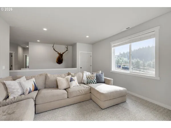 $839,900 | 27754 South Cedar Bridge Lane, Colton, OR 97017