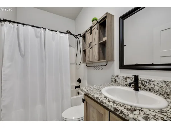 $839,900 | 27754 South Cedar Bridge Lane, Colton, OR 97017