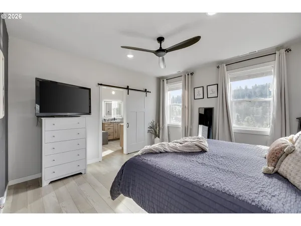 $839,900 | 27754 South Cedar Bridge Lane, Colton, OR 97017