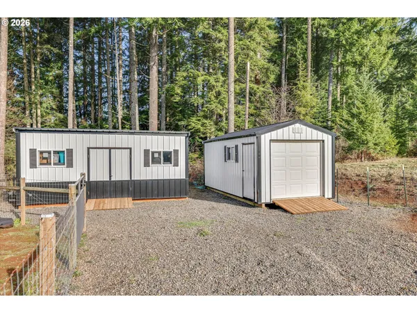$839,900 | 27754 South Cedar Bridge Lane, Colton, OR 97017