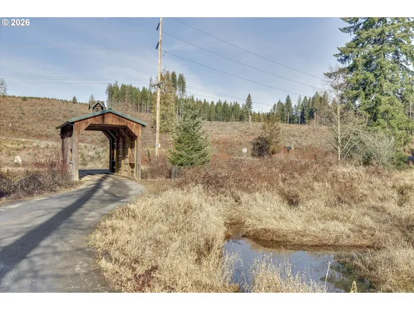 $839,900 | 27754 South Cedar Bridge Lane, Colton, OR 97017