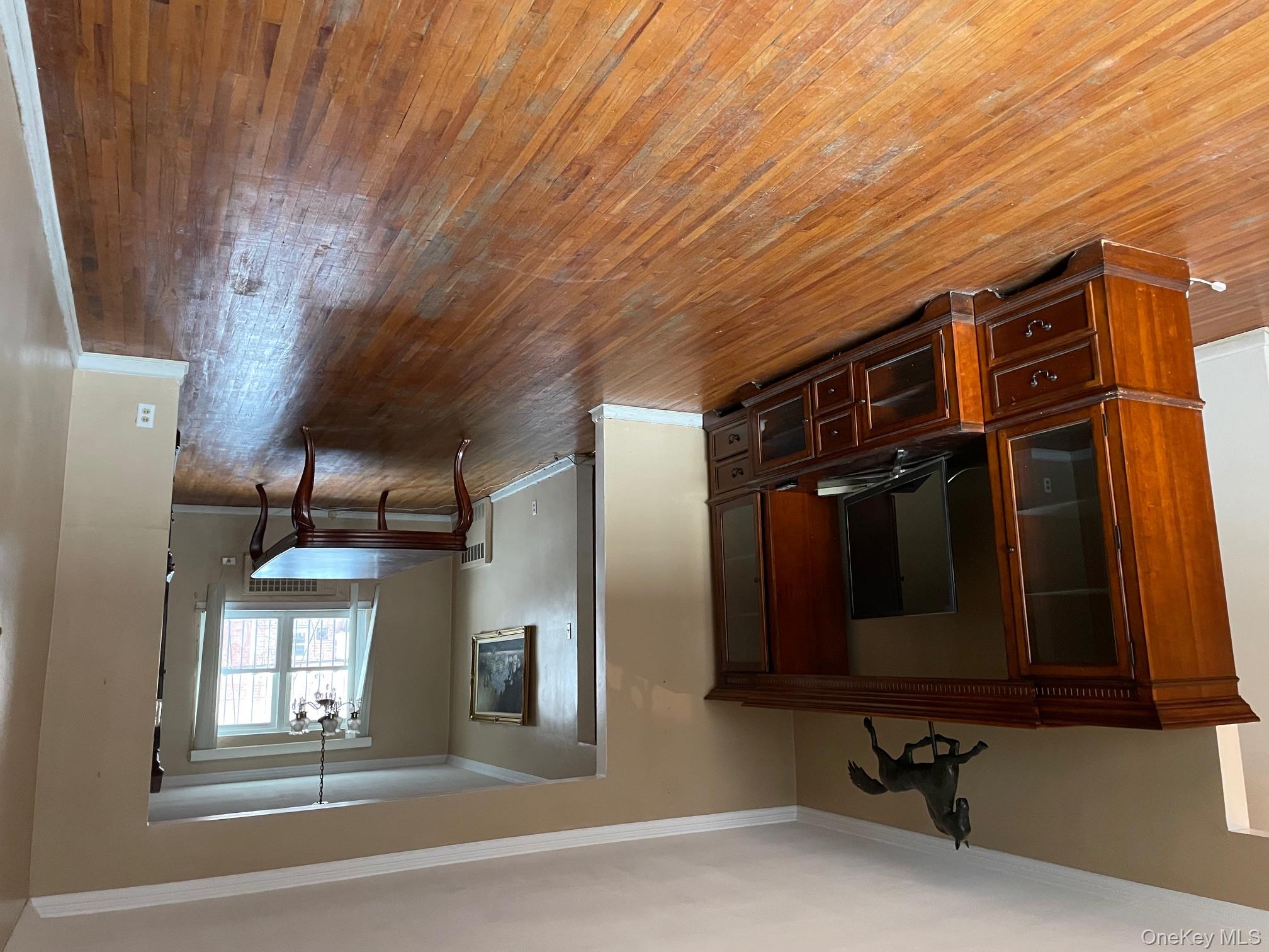 147-27 76th Road Queens, NY 11367 - Photo 4 of 13